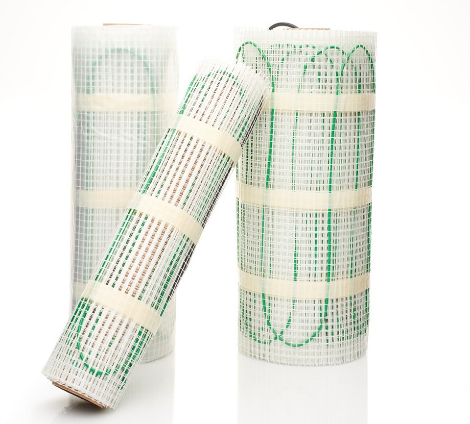 Водяна чи електрична? Вибір теплої підлоги у ванній: порівняння водяної та електричної систем опалення