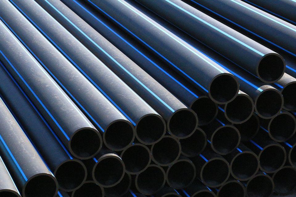 ПНД труби: економія Труби з поліетилену низького тиску (ПНД) для водопостачання: переваги та застосування