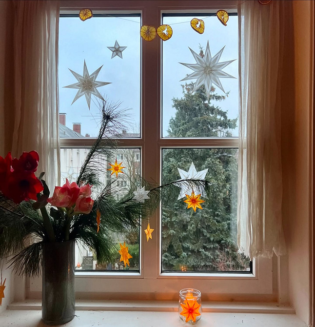 Сніжинки на вікна: шаблони Витинанки 2026: шаблони для вирізання сніжинок та інших зимових мотивів на вікна