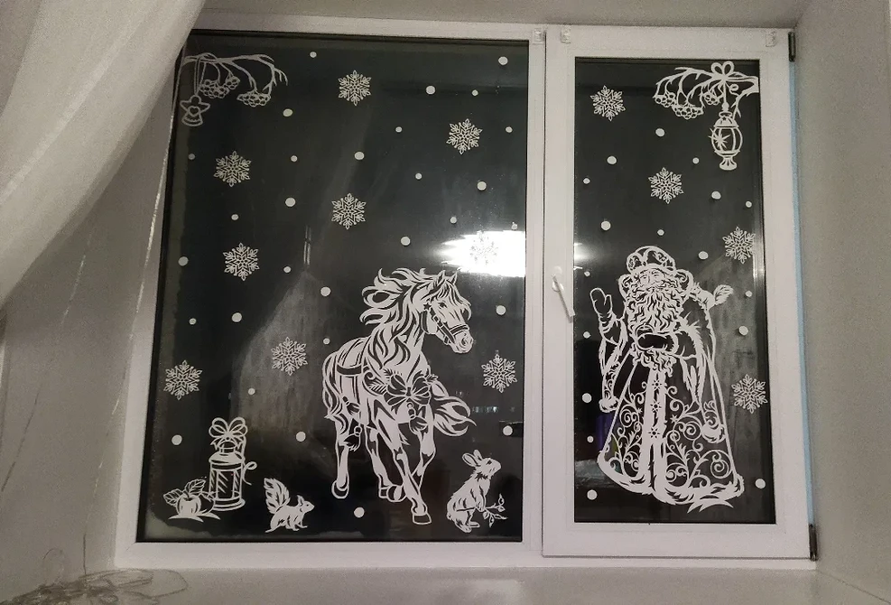 Паперові прикраси на вікна Прикраси на вікна своїми руками: витинанки 2026 з паперу.