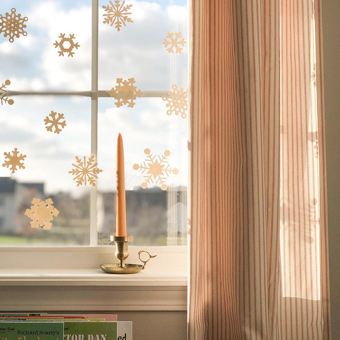 Шаблони для витинанок Шаблони витинанок 2026 для створення прикрас на вікна своїми руками.