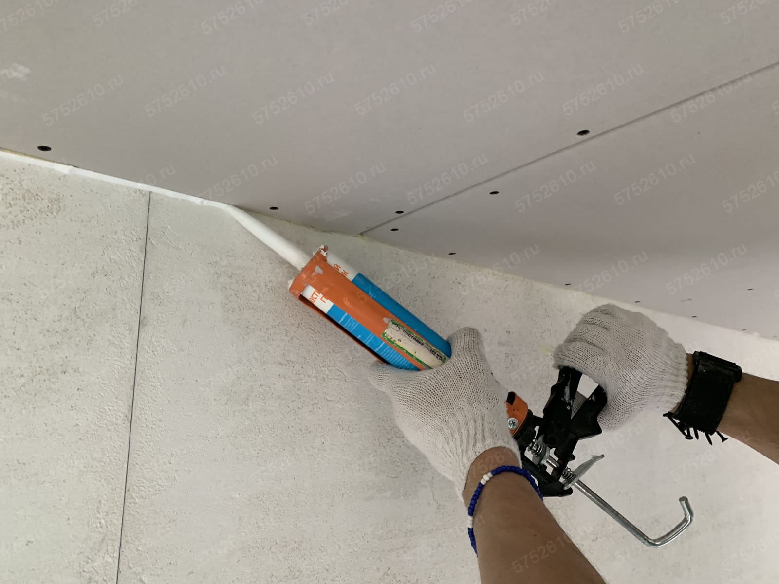 Каркас готовий до обшивки Завершальний етап каркасної звукоізоляції стелі: огляд готової конструкції для шумоізоляції