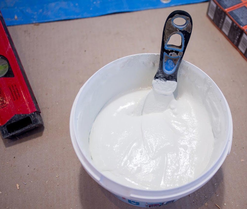 Інструменти для фінішної обробки Інструменти для затирання швів плитки після нанесення затирки.