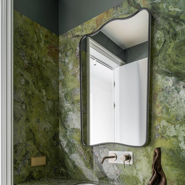 Кольорові акценти ванної Ідея сучасного декору ванної кімнати з акцентом на кольорові рішення