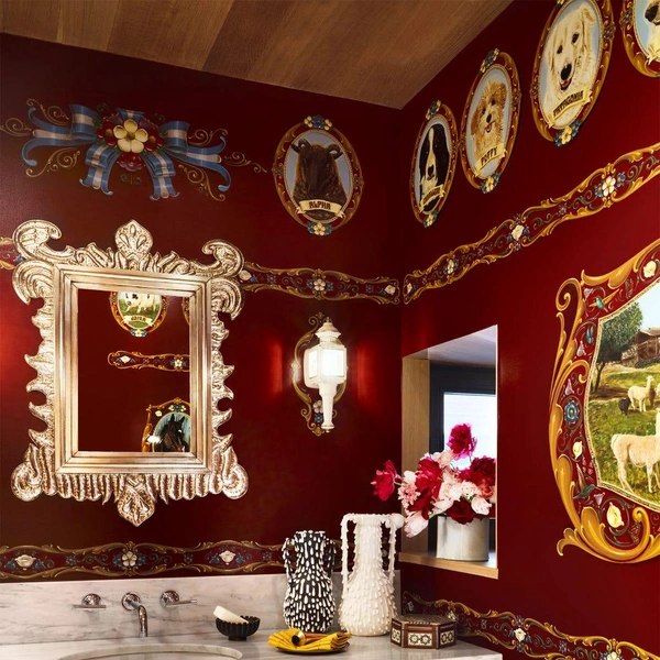 Індивідуальність арт-дизайну Сучасний дизайн ванної кімнати з ексклюзивним арт-декором, що підкреслює індивідуальність.