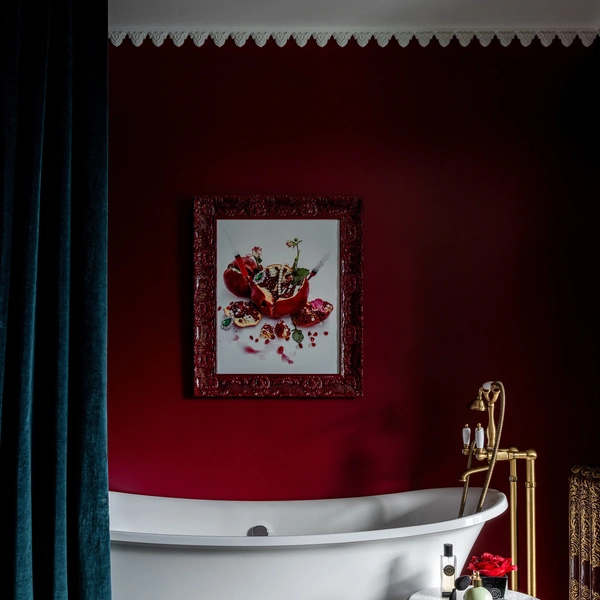 Сучасний дизайн ванної Фото сучасної ванної кімнати з арт-декором: дизайн 2026 та елементи спа.