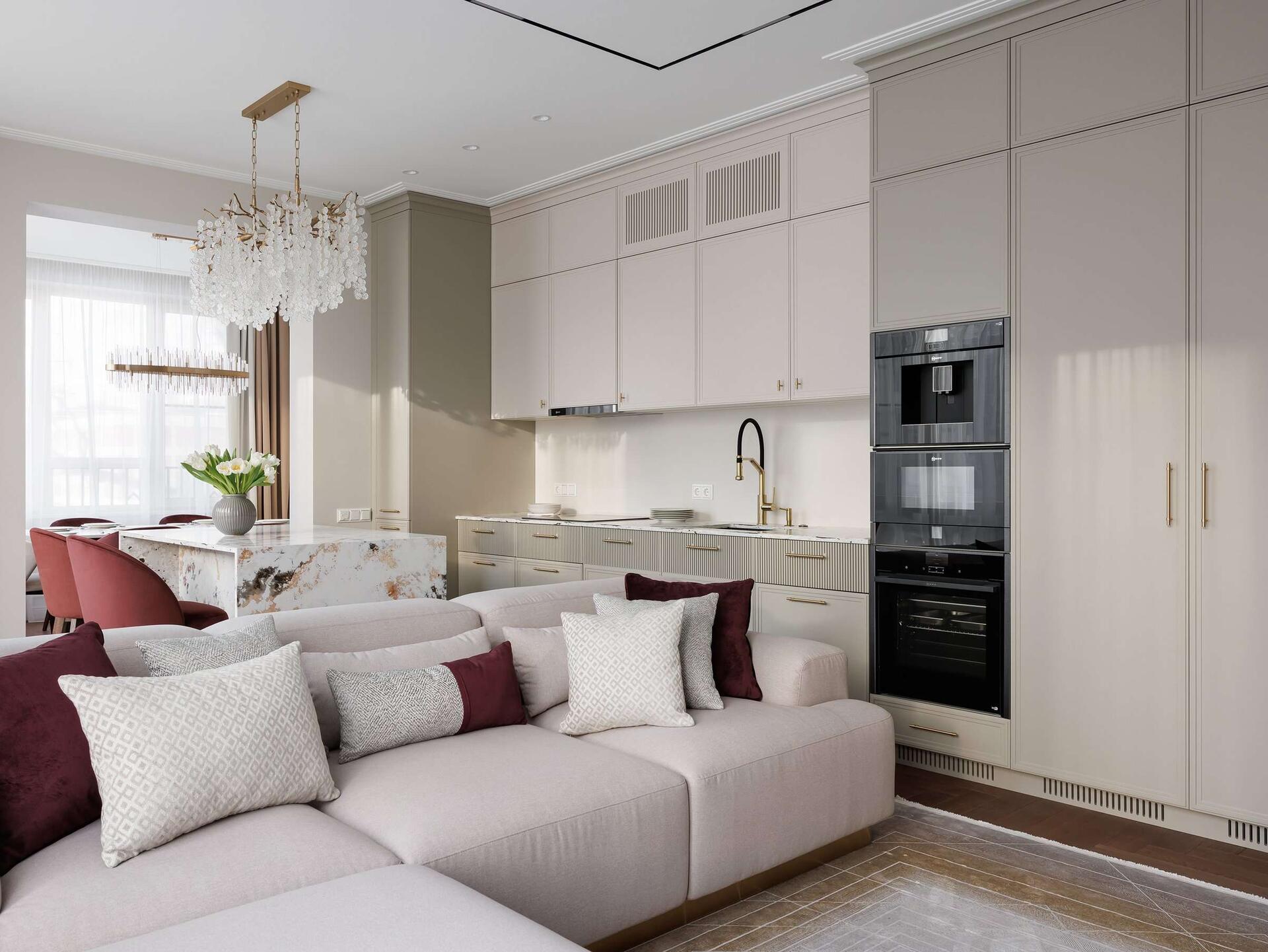 Світла та затишна квартира Дизайн 3-кімнатної квартири з використанням світлої палітри кольорів та натуральних матеріалів.