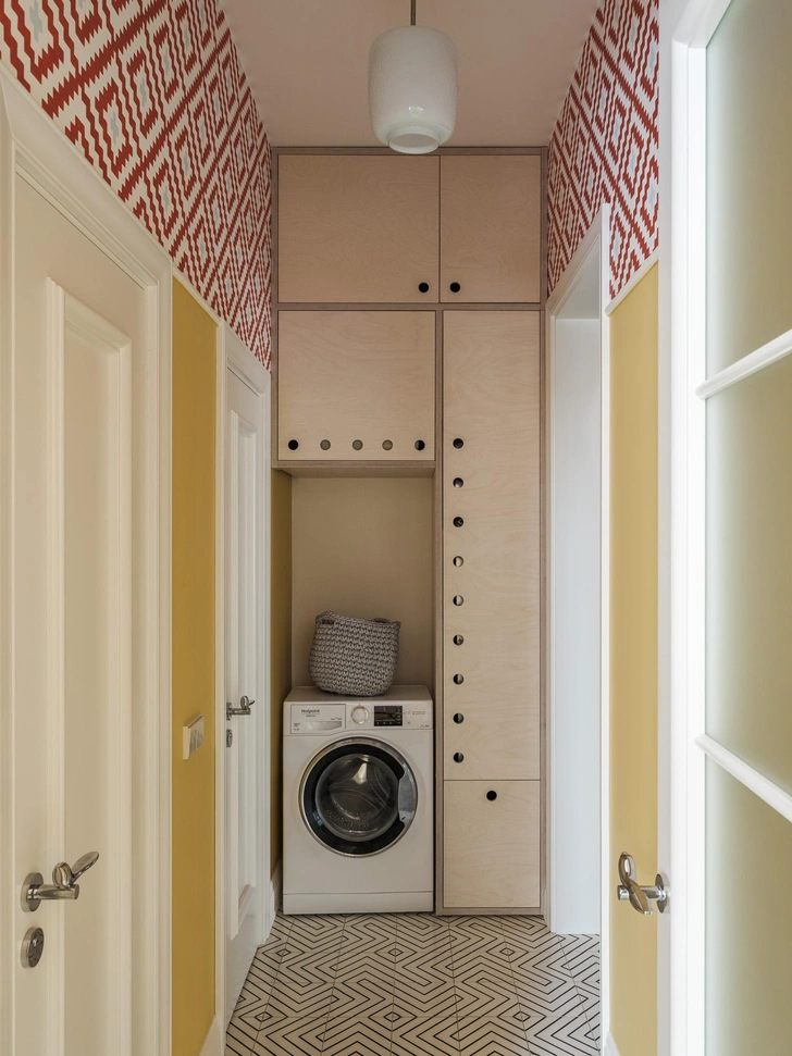 Мінімалізм: додаємо акценти Дизайн коридору у стилі мінімалізм 2026: відсутність кольорових акцентів робить простір нудним