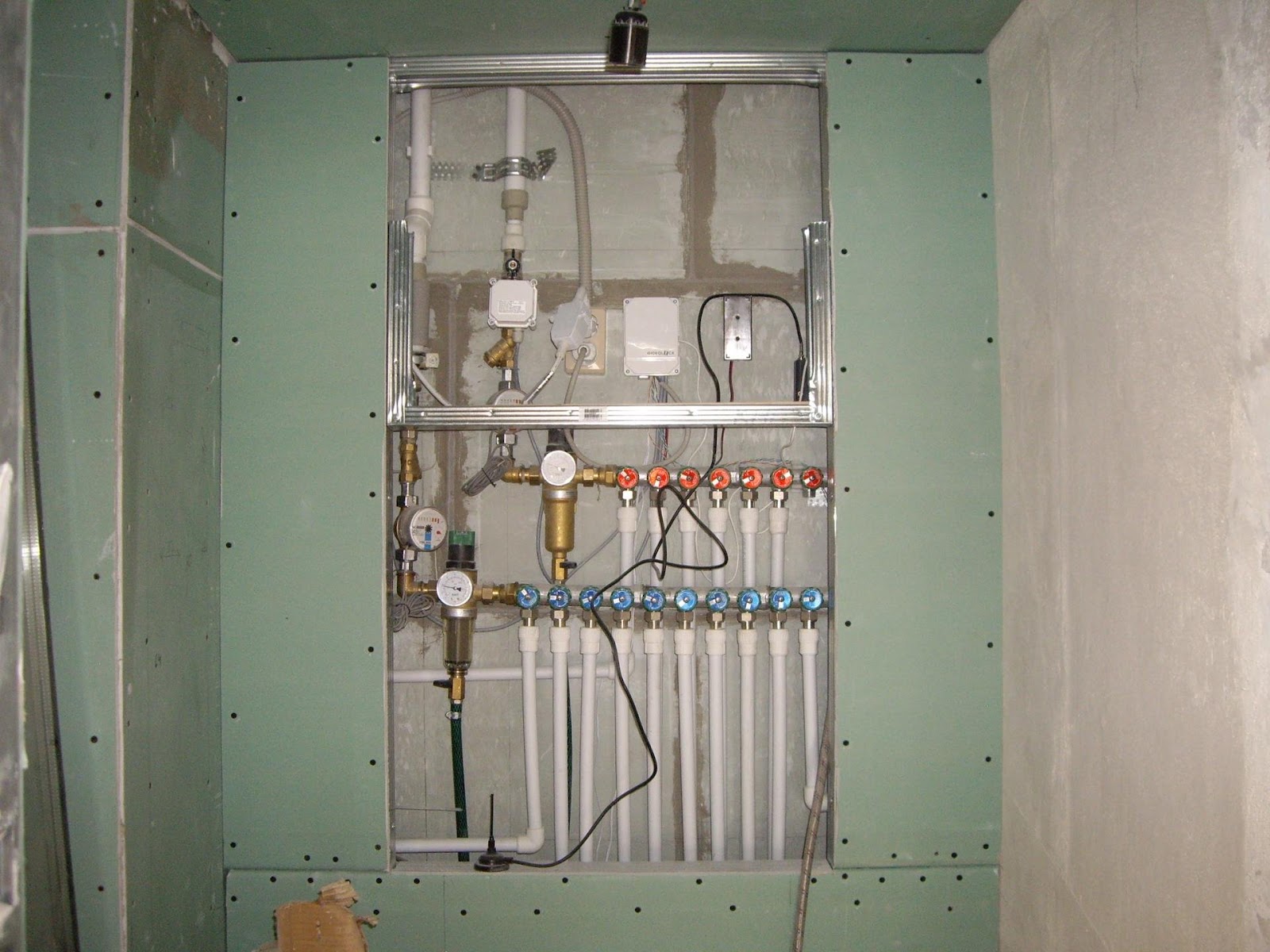 Вологостійкий прихований люк Ревізійний люк прихованого монтажу під плитку, вологостійкий та надійний у 2026.