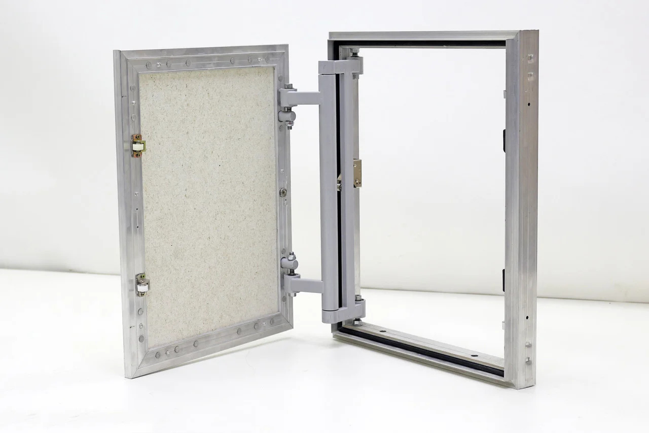 Нажимний люк у ванній Вологостійкий люк з нажимним механізмом для прихованого монтажу під плитку.