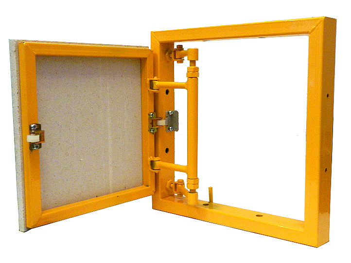 Вологостійкість гарантована Приклад встановленого вологостійкого ревізійного люка у ванній кімнаті з дизайном 2026