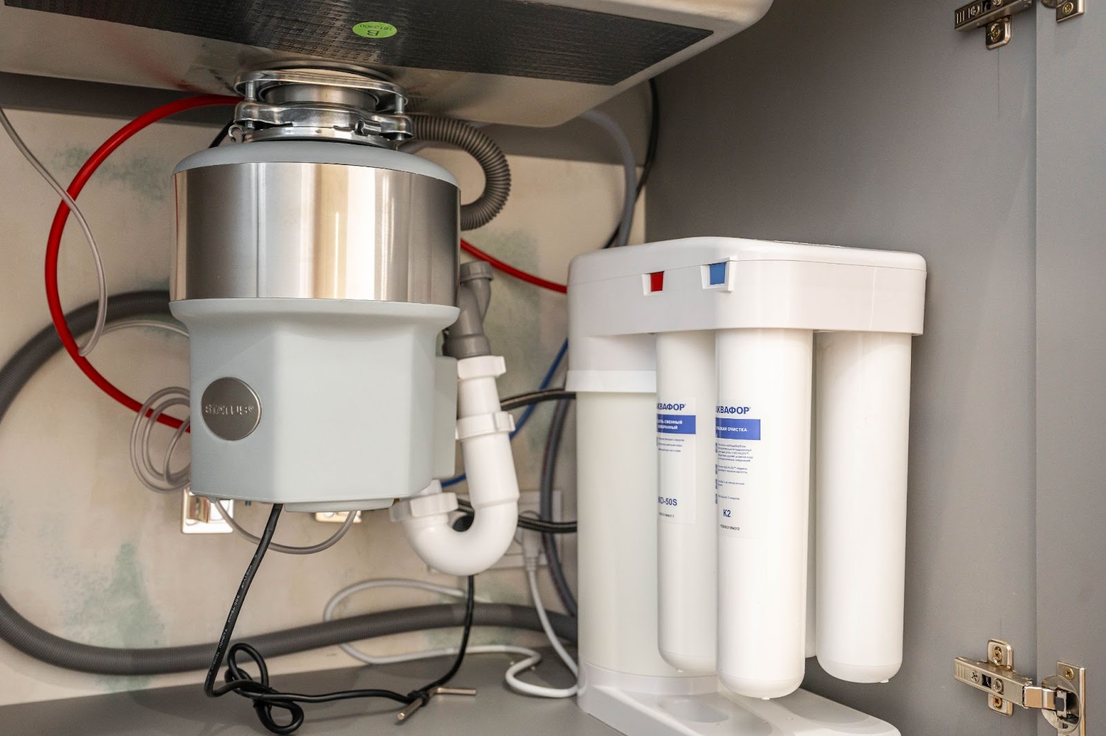 Матеріали для кухні Підбір матеріалів для кухні на замовлення: дизайн кухонь 2026 року.