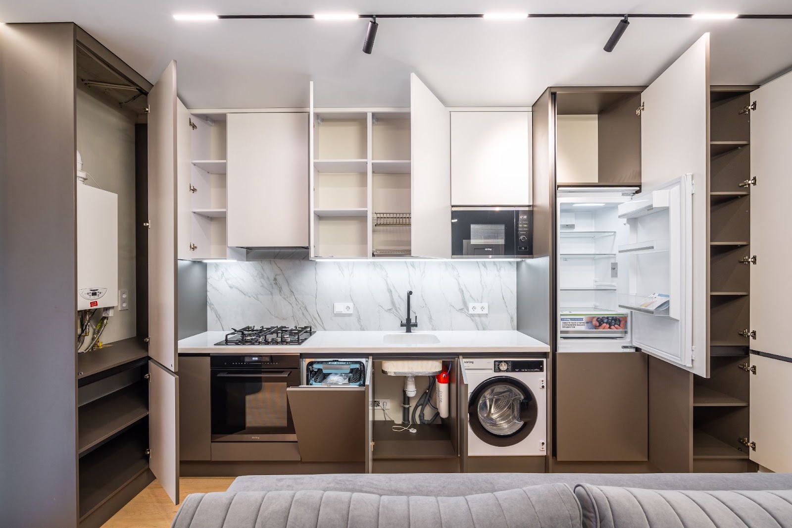 Виготовлення під замовлення Етапи виготовлення кухні на замовлення: від проєкту до встановлення 2026.