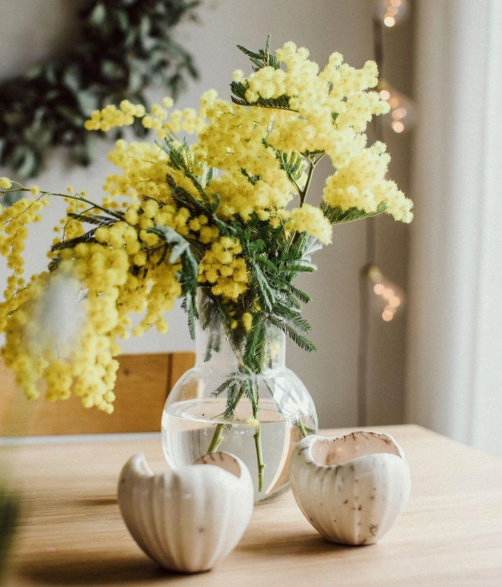 Букет тюльпанів на 8 Березня Яскравий букет весняних тюльпанів для подарунка на 8 Березня 2026 року.