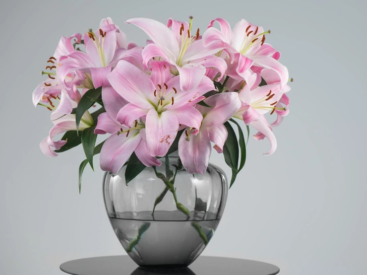 Жовті квіти – символ радості Жовті весняні квіти, що символізують радість та оптимізм, чудовий вибір на 8 березня.