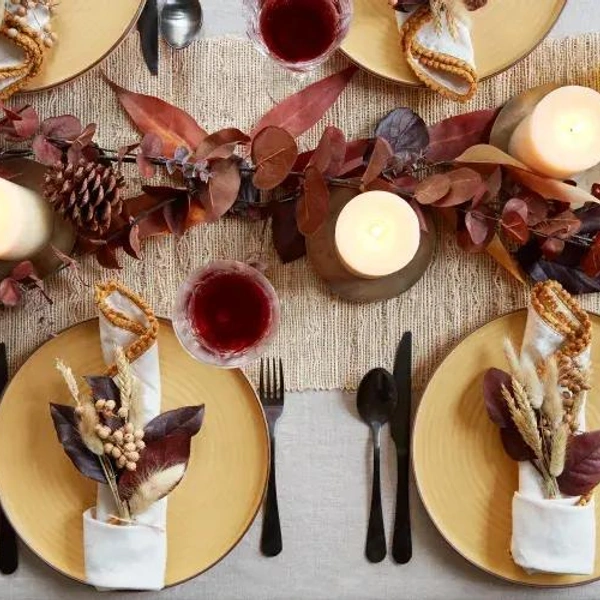 Елегантність святкового столу Елегантна атмосфера на новорічному столі 2026