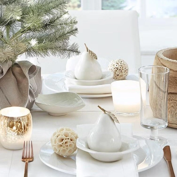 Натхнення для столу Приклад святкового оформлення новорічного столу, що надихає на створення елегантної атмосфери 2026.