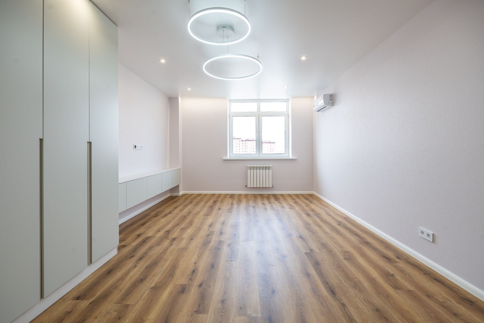 Водостійкий кварцвініл 2026 Водостійкий кварцвініл 2026: детальний процес укладання своїми руками