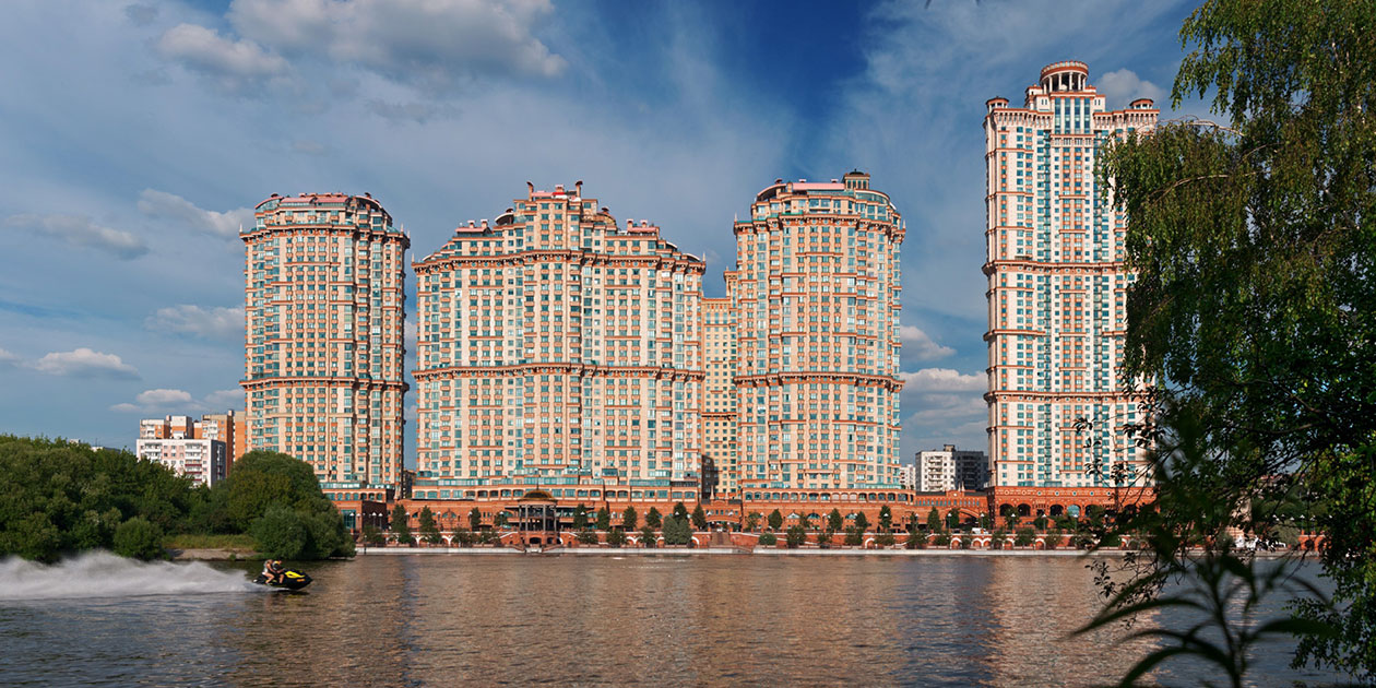 Київський оазис Сучасний ЖК в Києві біля води, що поєднує комфортне житло та мальовничу природу.