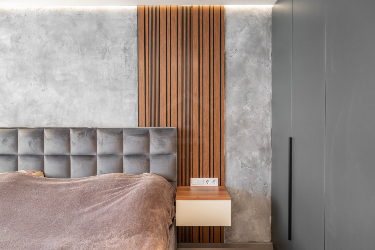 Комфортна вітальня 2026 Світлий дизайн інтер'єру вітальні з великим диваном: комфорт та елегантність в кожній деталі.